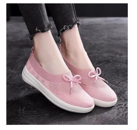 Flat with breathable mesh shoes women