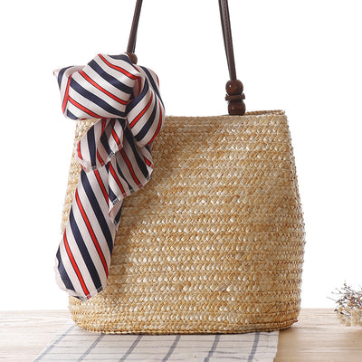 One-shoulder Straw Bag