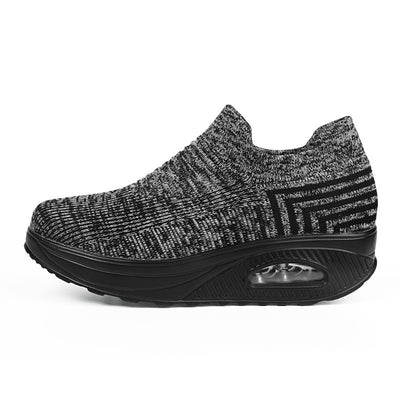 Slip-on Lazy Flying Woven Shaking Shoes Women