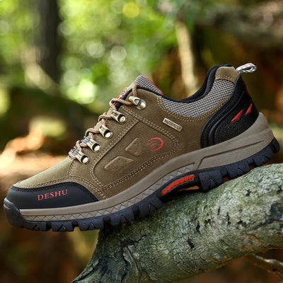 New outdoor mountaineering shoes